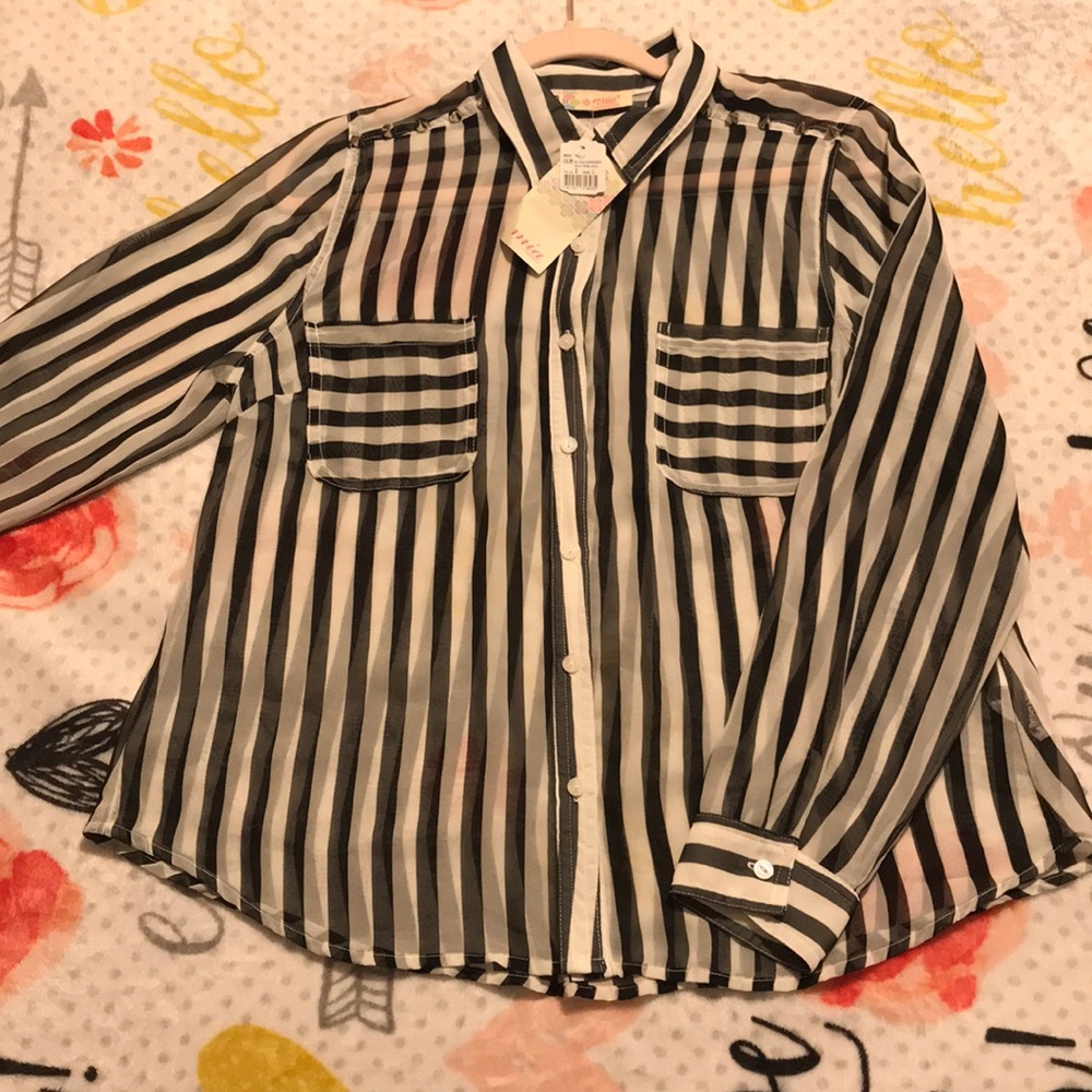 Buttoned up long sleeve dress shirt